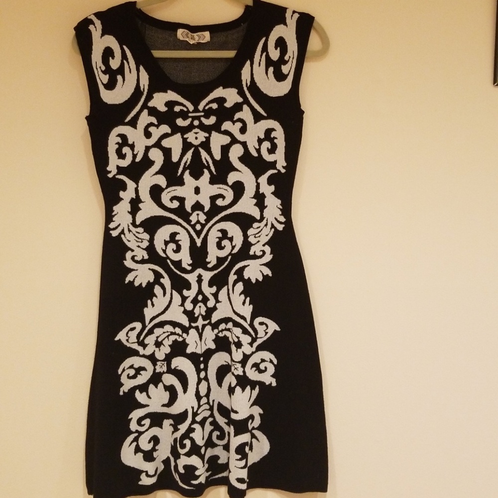 Sleeveless sweater dress